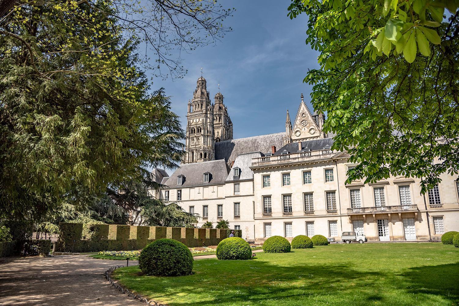 Le Balzac / Colbert - Bord De Loire Lägenhet Tours Exteriör bild